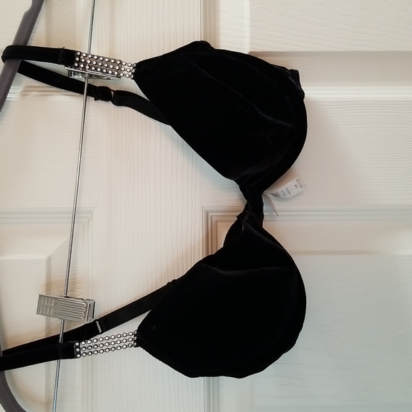 🖤VICTORIA SECRET VINTAGE BLACK VELVET MATCHING BRA & PANTIES 💜 - Picture 8 of 10